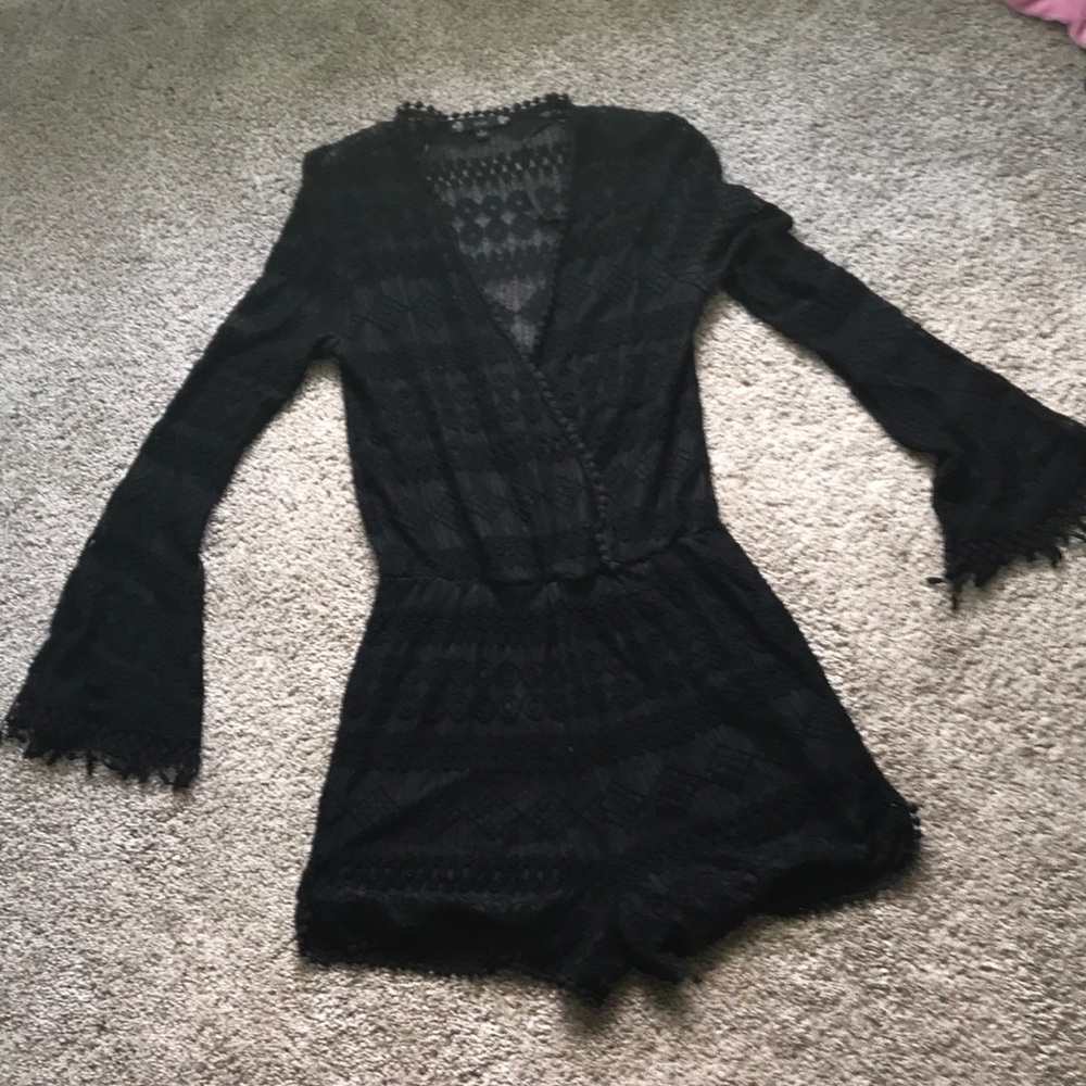 Black lace romper size large